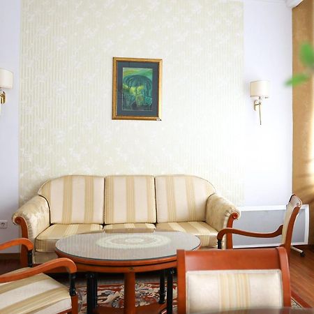 Apart-Hotel Integra Banja Luka Bagian luar foto