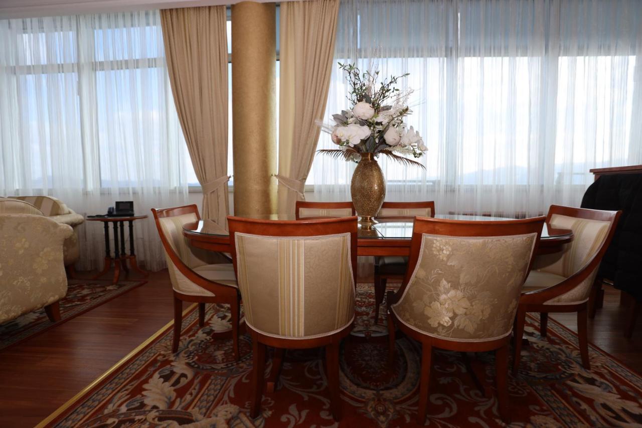 Apart-Hotel Integra Banja Luka Bagian luar foto