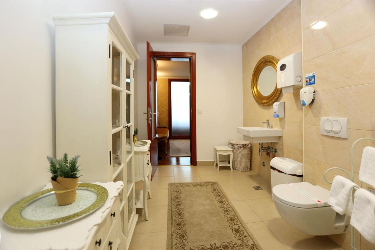 Apart-Hotel Integra Banja Luka Bagian luar foto