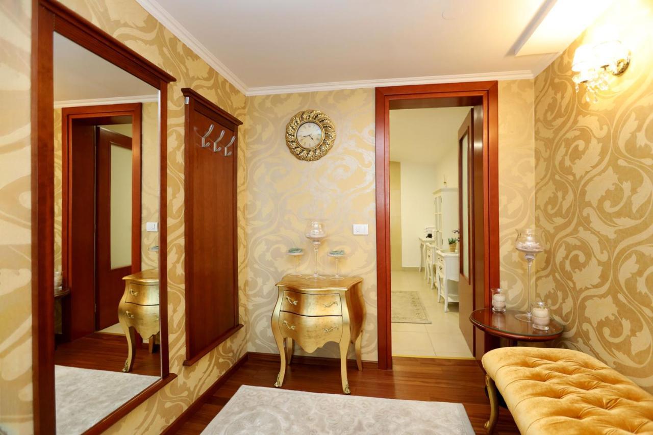 Apart-Hotel Integra Banja Luka Bagian luar foto