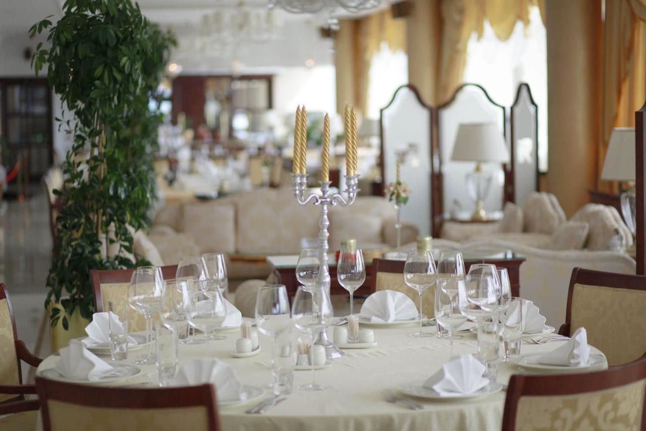 Apart-Hotel Integra Banja Luka Bagian luar foto