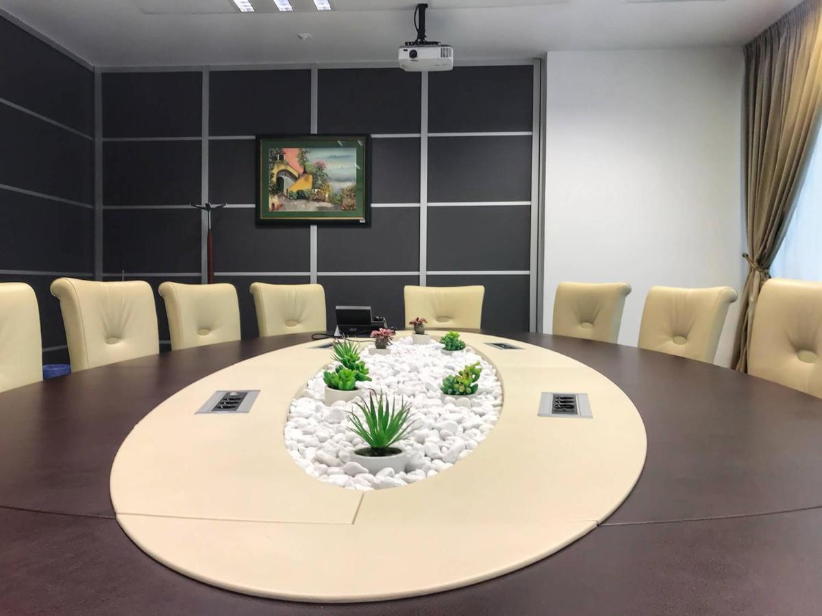 Apart-Hotel Integra Banja Luka Bagian luar foto