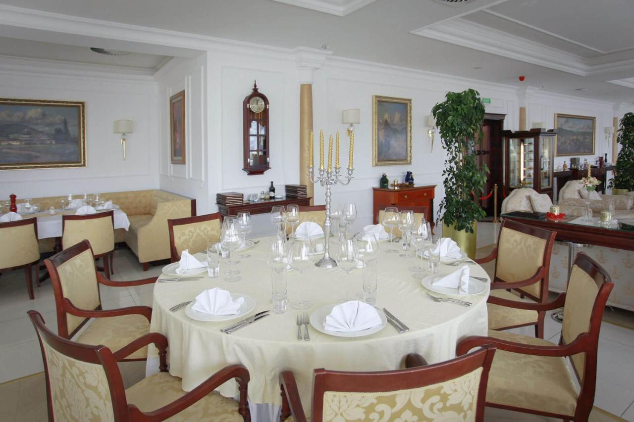 Apart-Hotel Integra Banja Luka Bagian luar foto
