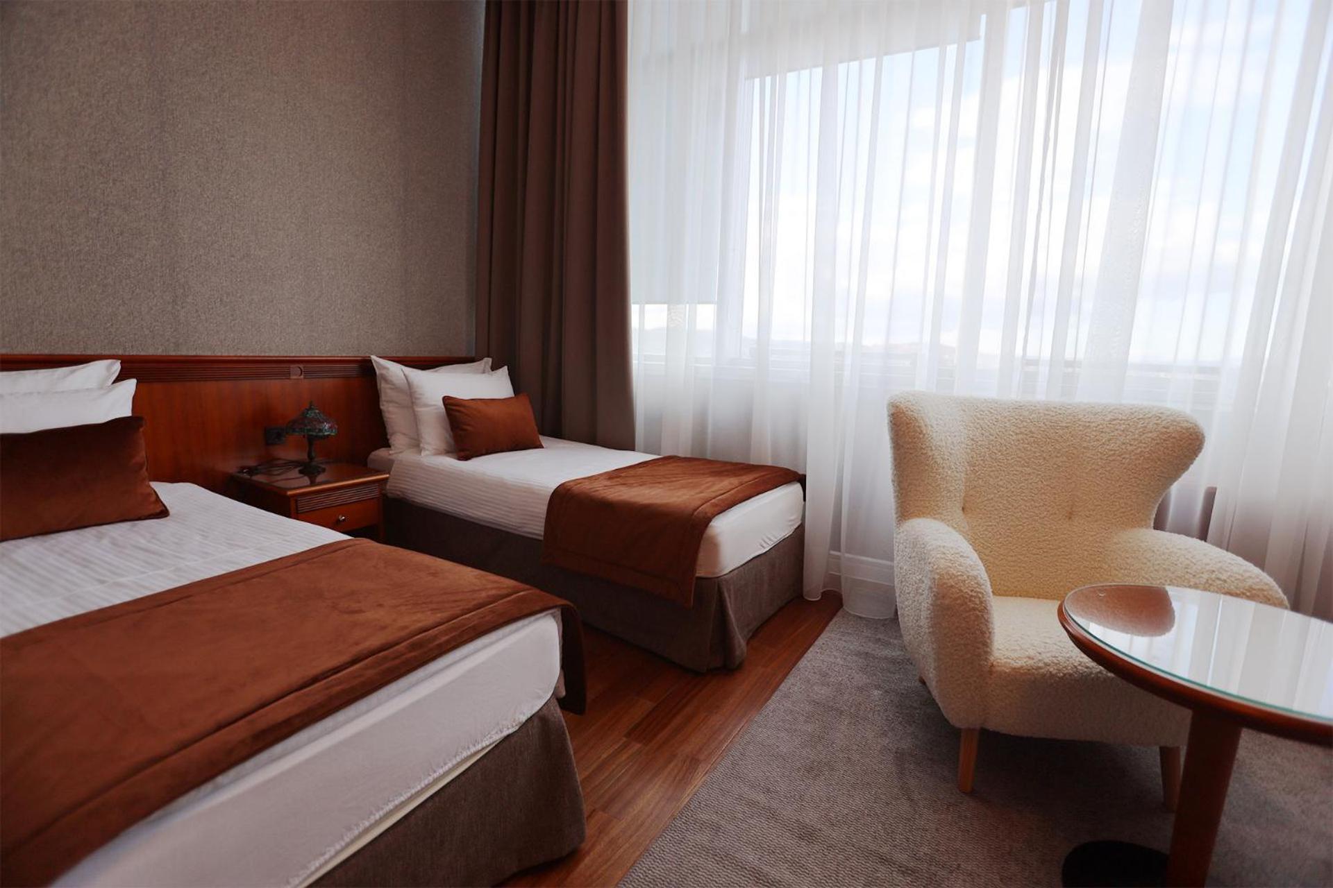Apart-Hotel Integra Banja Luka Bagian luar foto