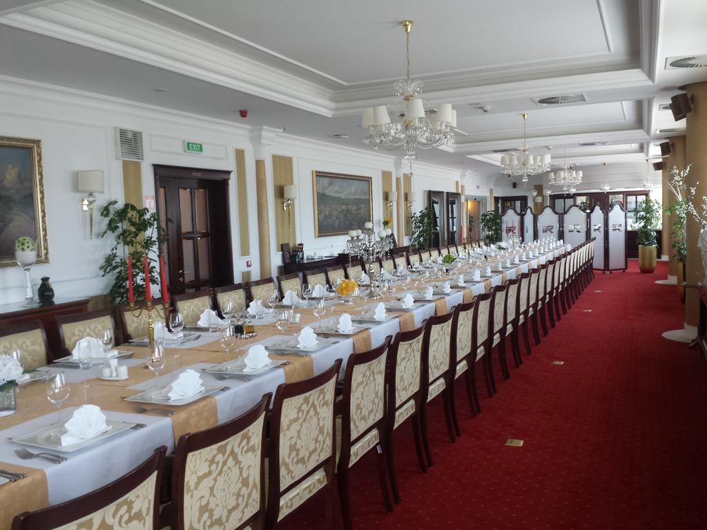 Apart-Hotel Integra Banja Luka Bagian luar foto