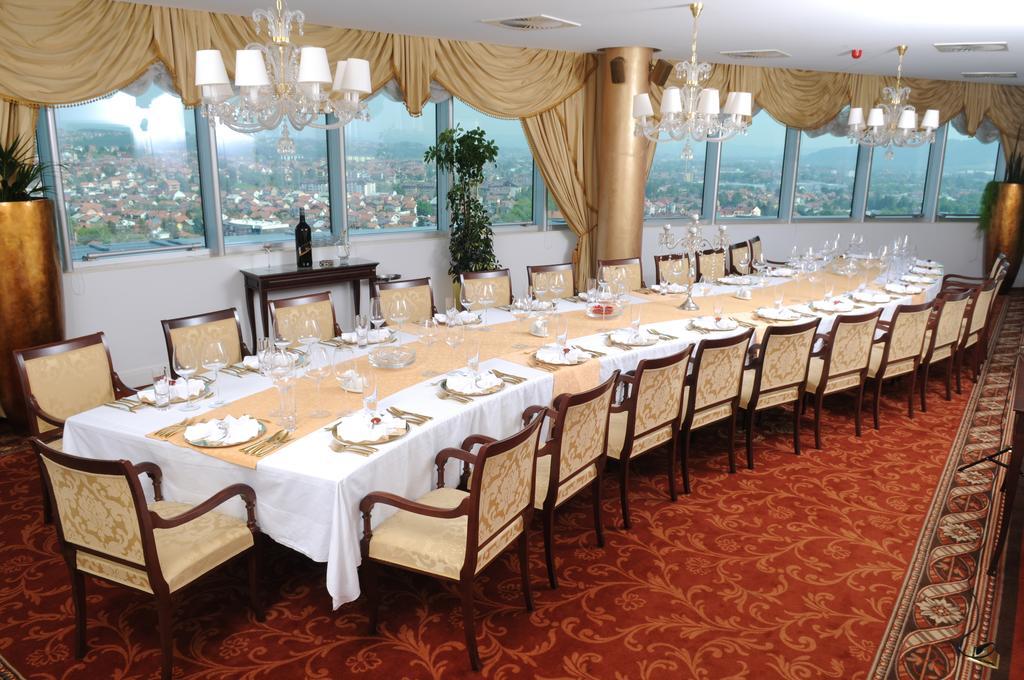 Apart-Hotel Integra Banja Luka Bagian luar foto